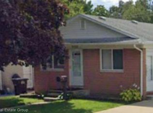 9026 Groschner St, Taylor, MI 48180