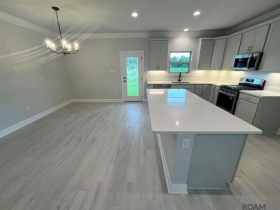 5th image of 1208 Lakehaven Dr