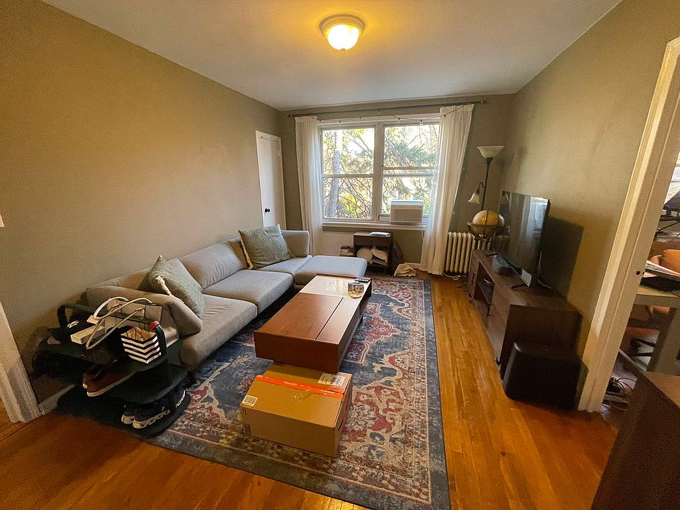 1st image of 2543 35th St APT 2