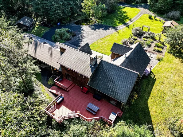 107 Dowans Creek Road, Forks, WA 98331