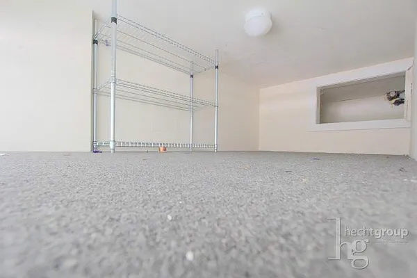 Rented by Hecht Group | media 33