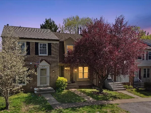 14434 Salisbury Plain Ct, Centreville, VA 20120