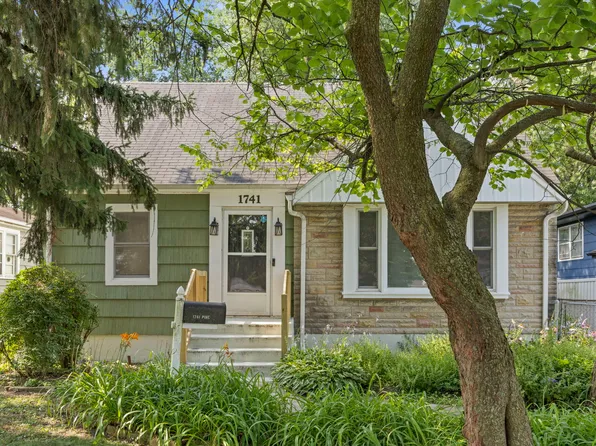 1741 Pine Rd, Homewood, IL 60430
