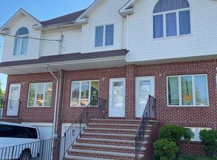 366 Union Ave #B, Staten Island, NY 10303