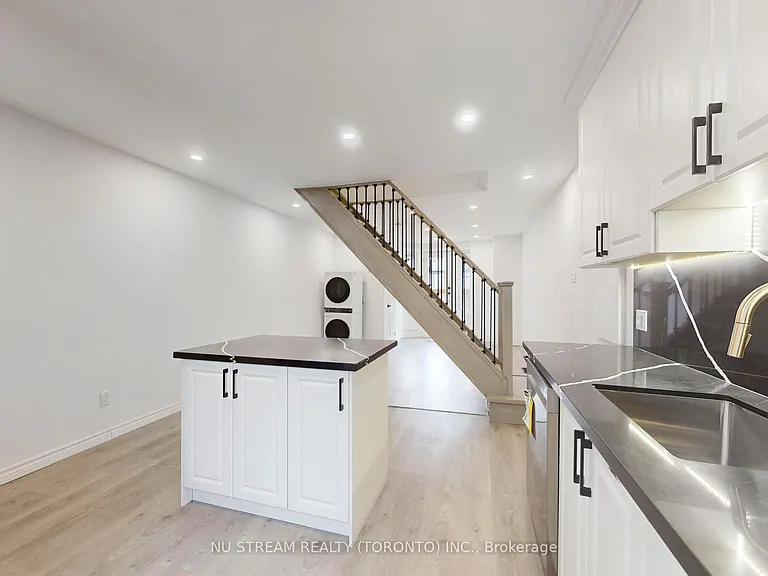 393 Jones Ave #UPPER — Photo 22