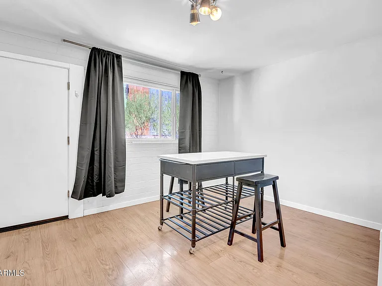 821 N 3rd St #9 — Photo 5