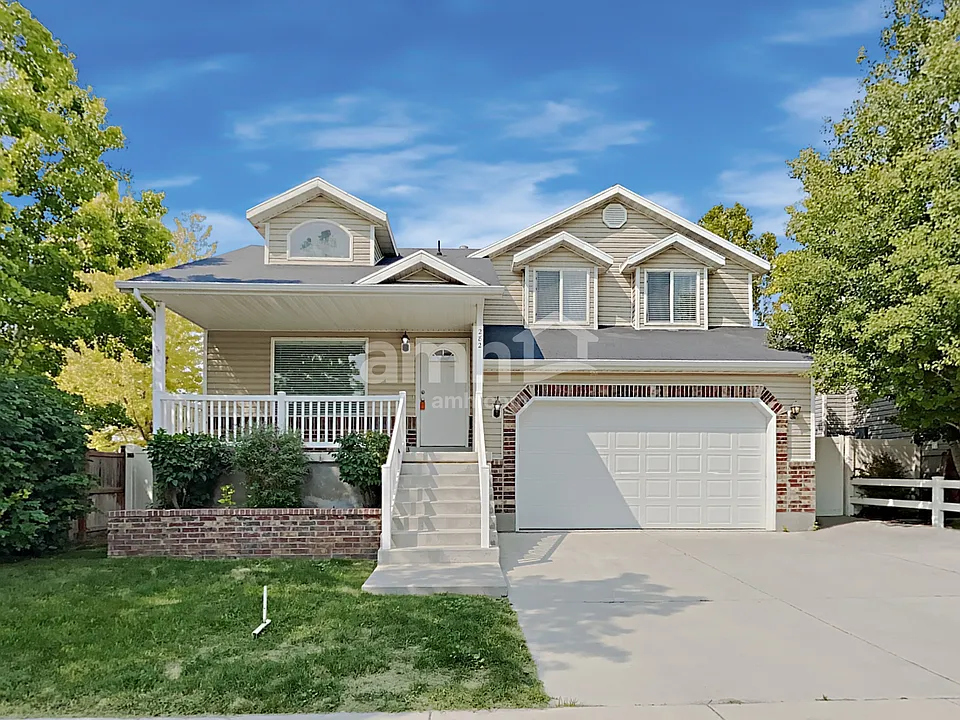 282 W Bricker Dr