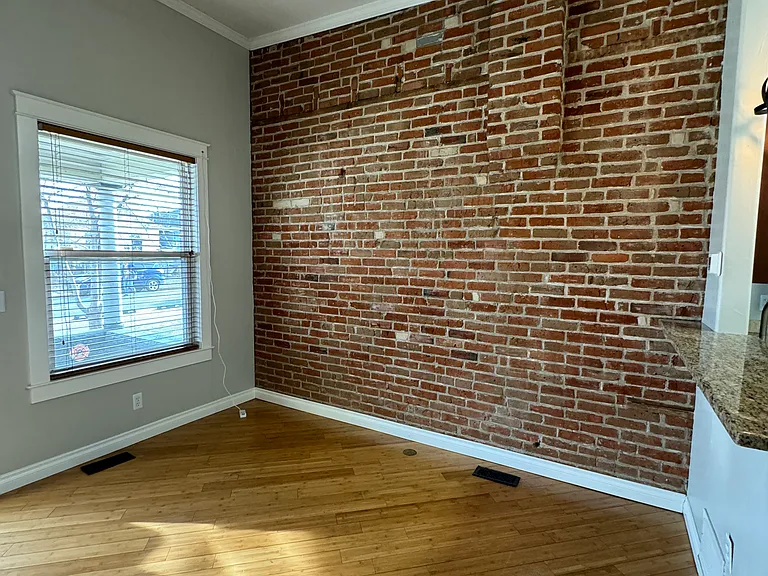 1107 W 13th Ave — Photo 4