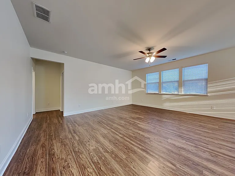5180 Hudson Valley Dr — Photo 8