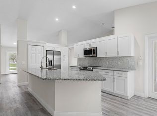 272 SW Carter Ave, Port Saint Lucie, FL 34983