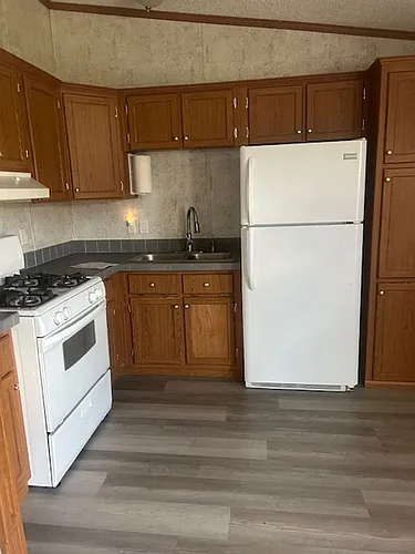 990 S Heights Ln Photo 1