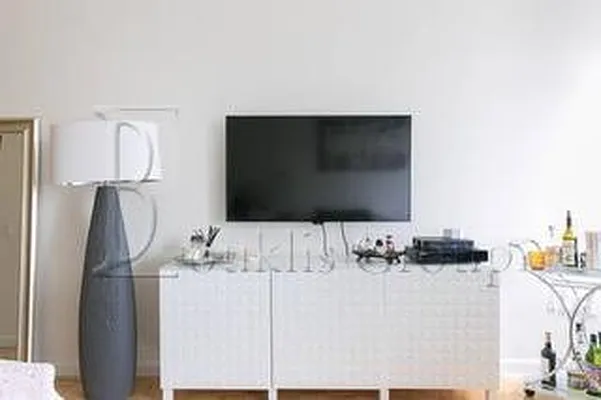 Rented by Bouklis Group | media 32