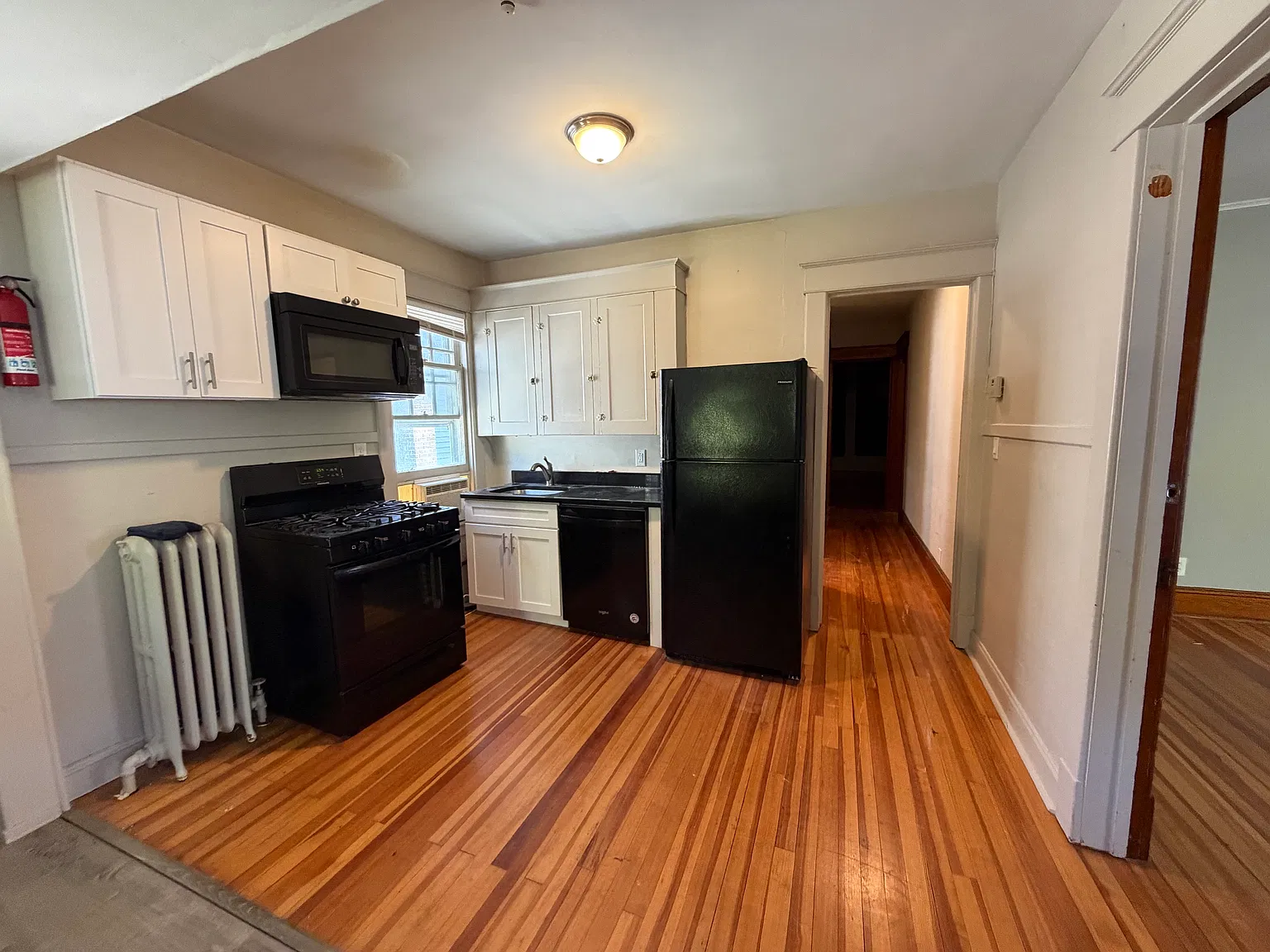2 bed, 800 sqft, $1,650 — Photo 3