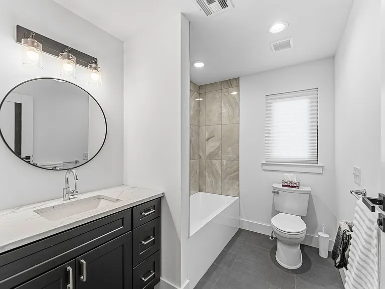 512 Knopf St — Photo 12