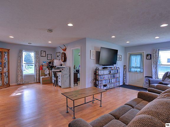 5th image of 505 N 5th St