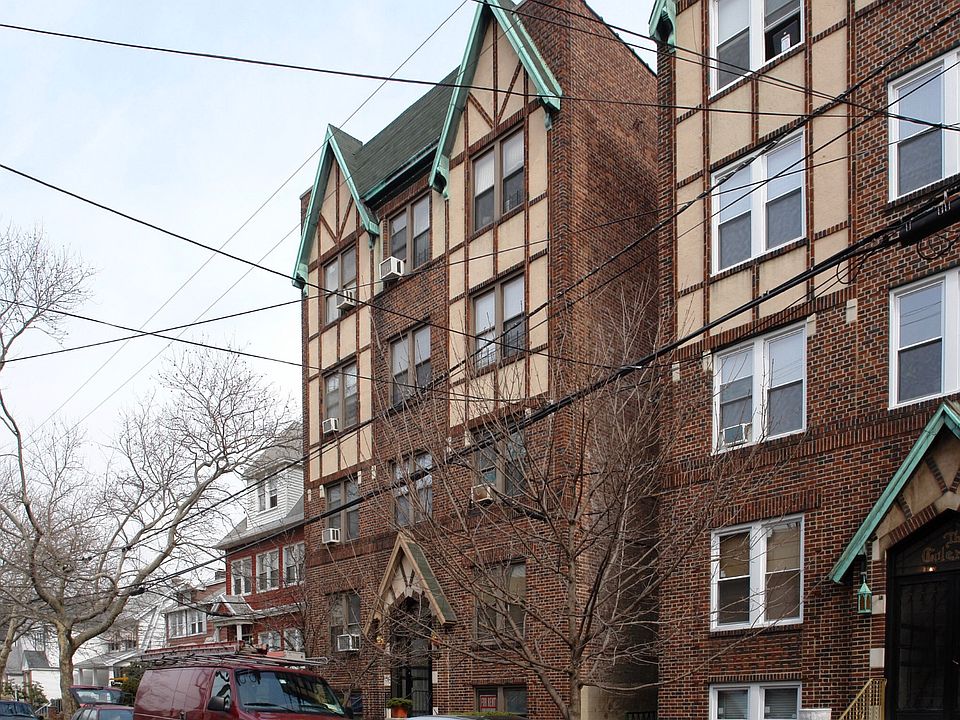 1st image of 65 W 39th St #1B-1Ba