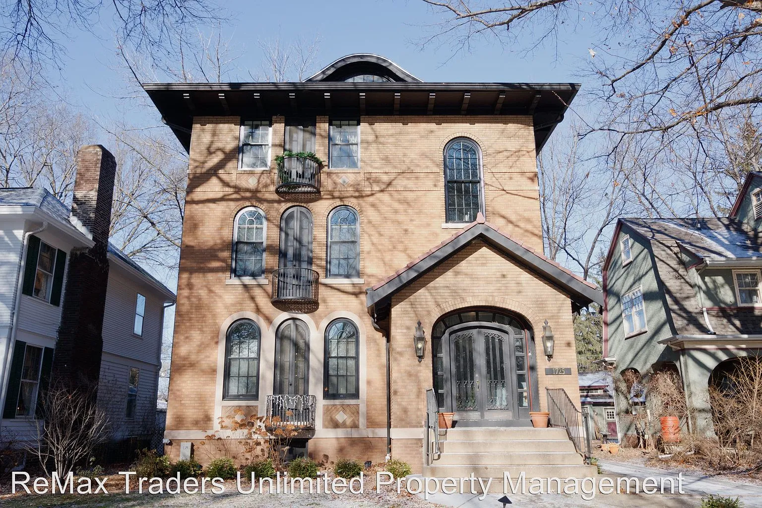 1725 W Moss Ave photo 1