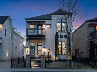 232 SW D St, Bentonville, AR 72712