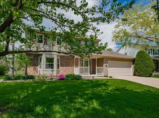2417 Brockton Cir, Naperville, IL 60565