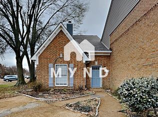 8219 Town N Country Dr, Cordova, TN 38016