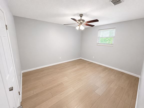 4th image of 2018 Merrill Ave