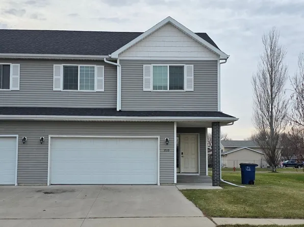 3539 15th St S, Moorhead, MN 56560