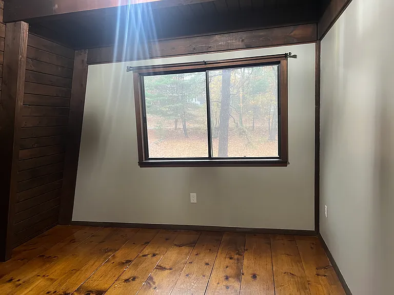 888 Salem St — Photo 16