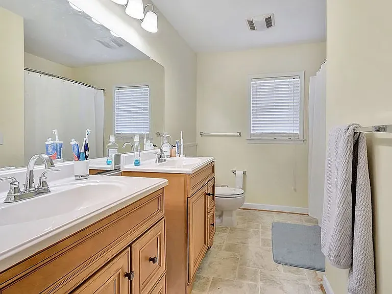 3383 Turnberry Cir — Photo 18