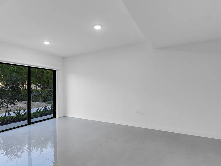 26103 SW 145th Ave — Photo 4