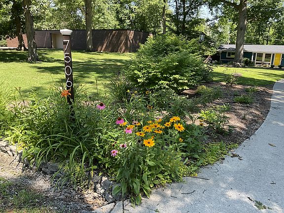 4th image of 7506 Oak Ln