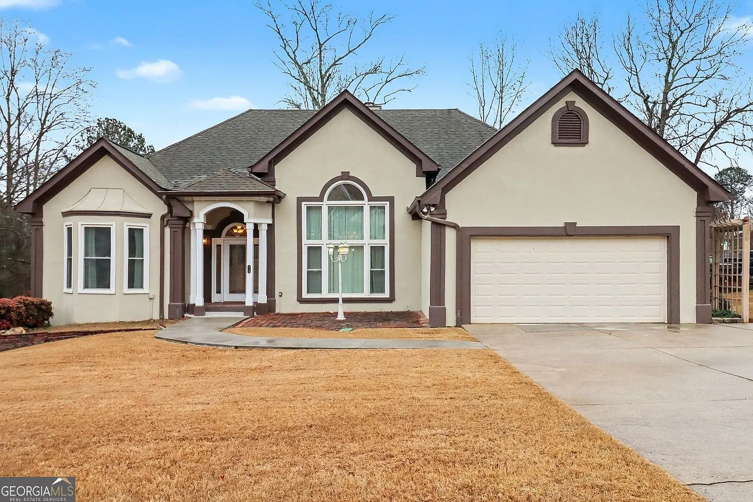 3124 Sherwood Oaks Ln photo 1