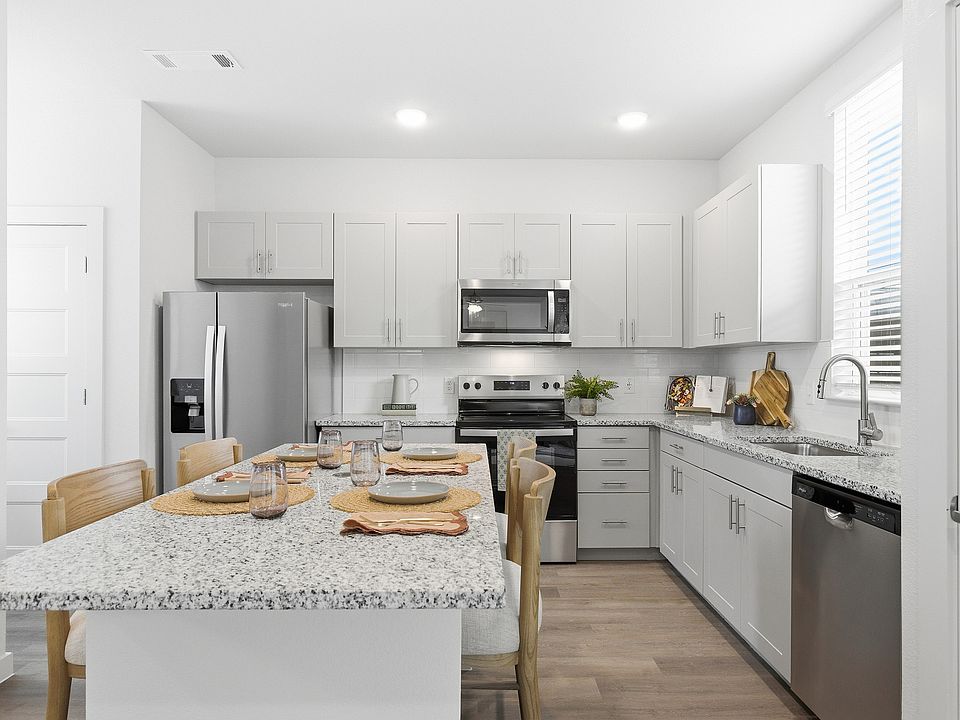 YardHomes Spring West