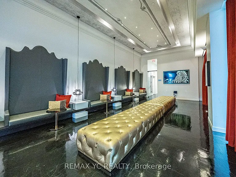 197 Yonge St #4404 — Photo 28