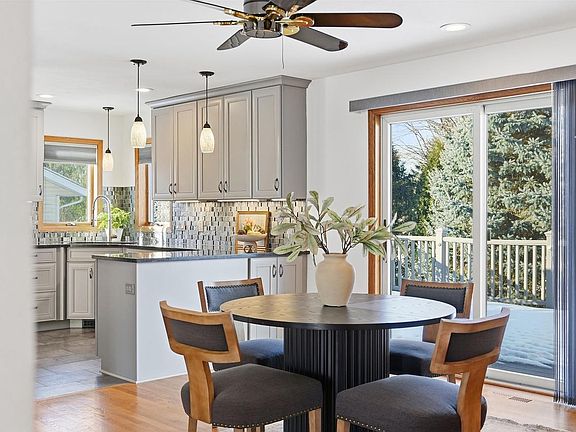 5th image of 2610 Green Ridge Drive