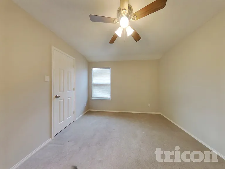 2005 Brook Meadow Dr — Photo 10