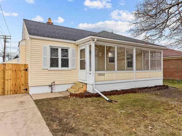 17033 Quarry Rd, Riverview, MI 48193