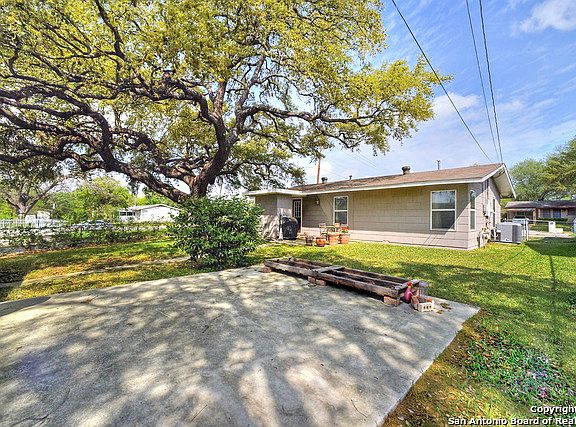 2nd image of 4202 Diamondhead Dr