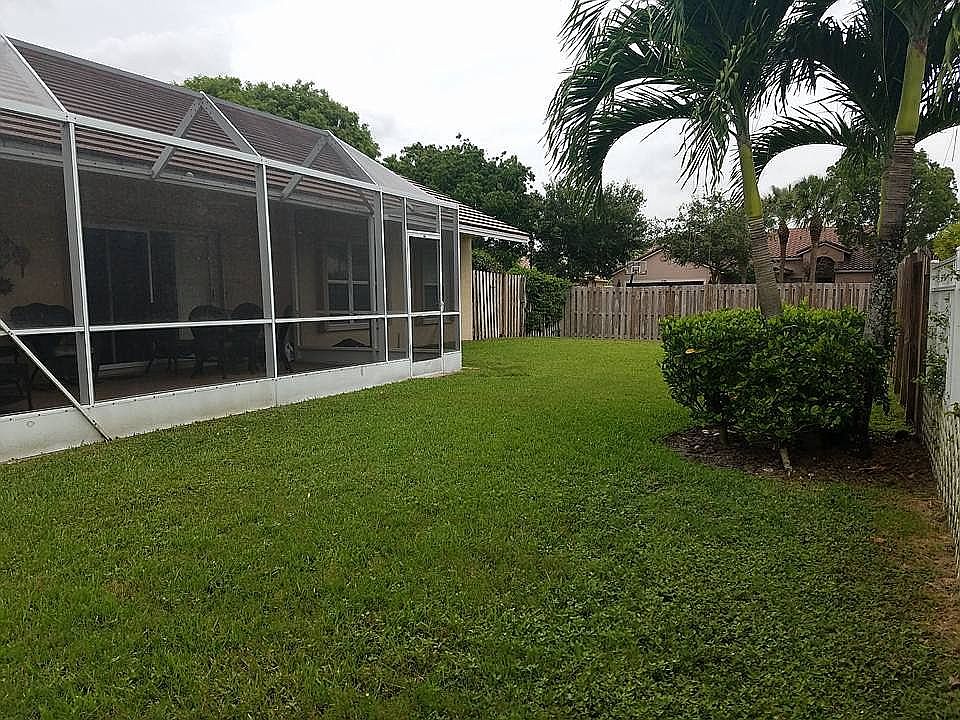 2nd image of 7592 NW 47th Ter