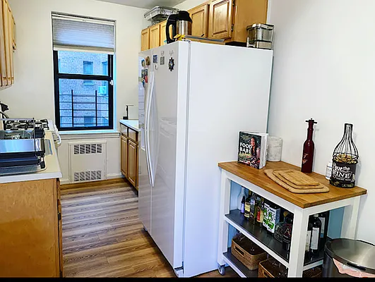 Rented by FirstService Realty (legacy) | media 5