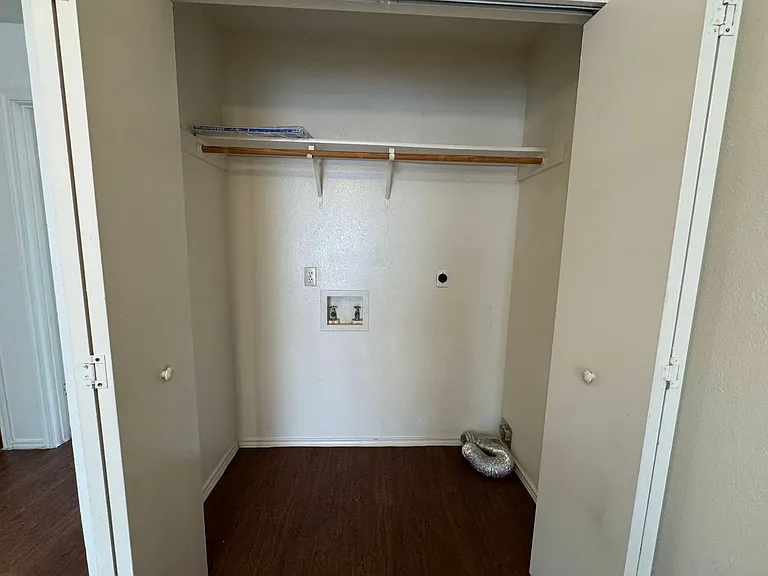 1109 Horizon Dr — Photo 7