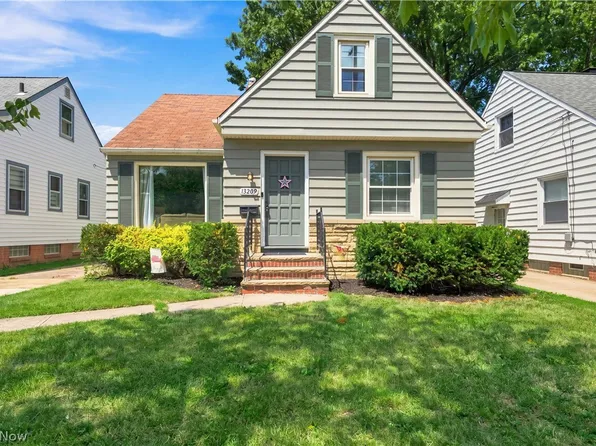 13209 Rockside Rd, Garfield Heights, OH 44125