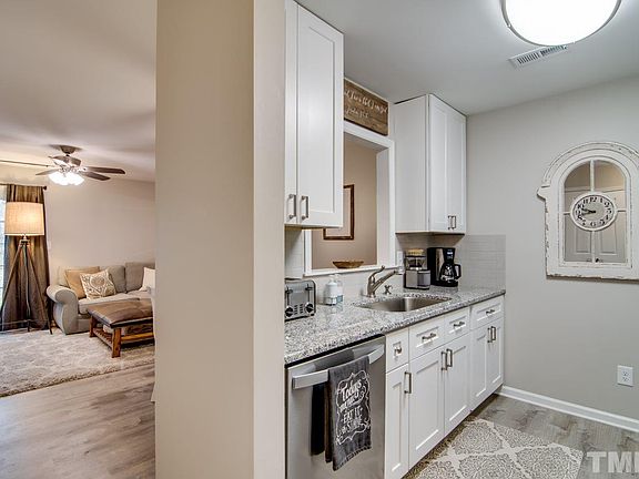 5th image of 114 Forest Oaks Dr