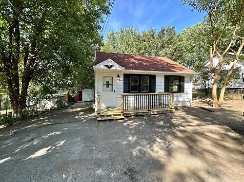 3412 Garfield Ave