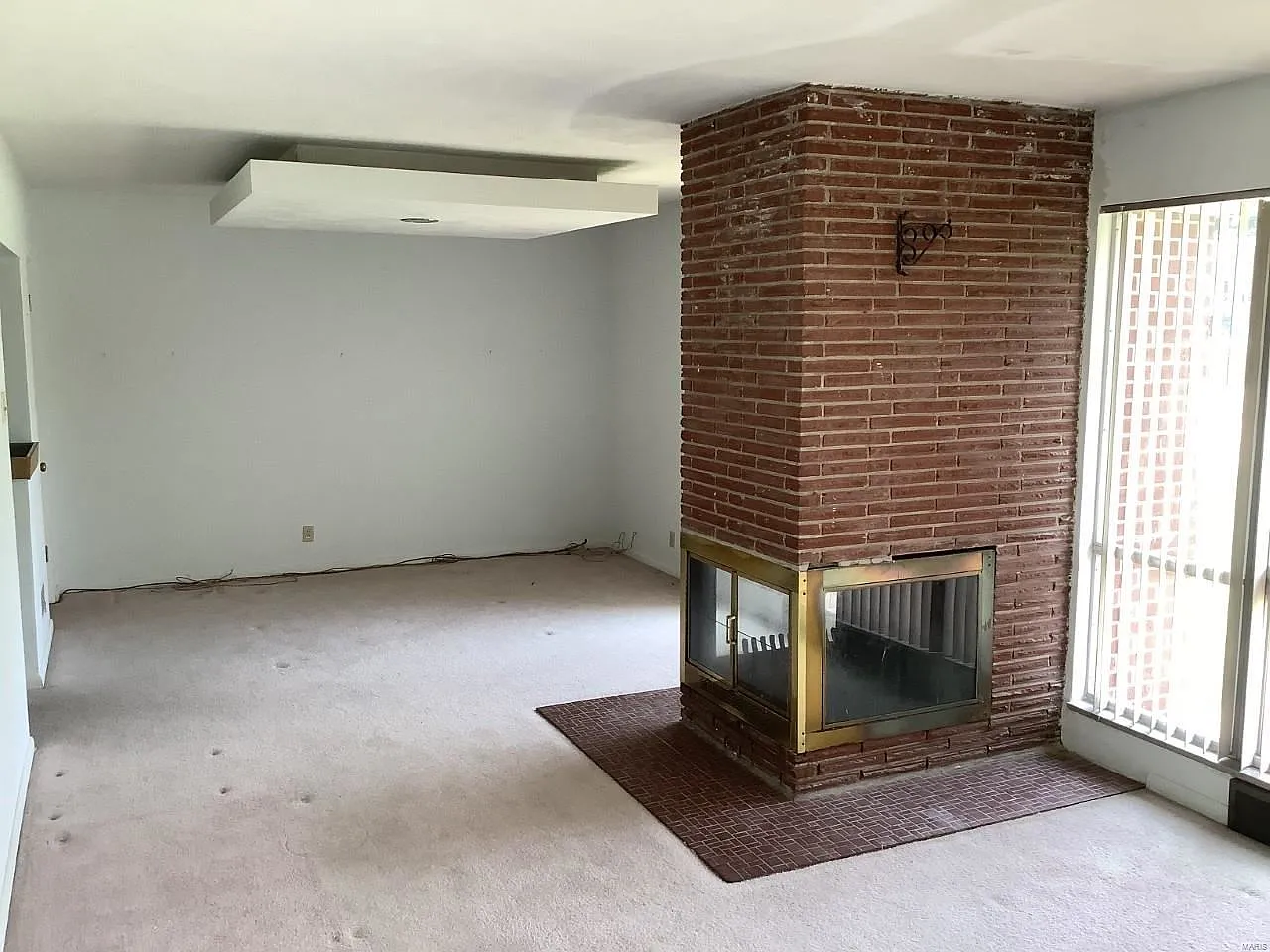1035 Druso Ln photo 1