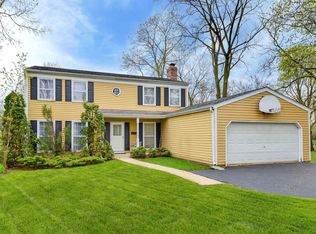 628 Pershing Ave, Wheaton, IL 60189