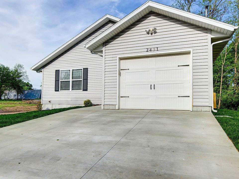 2431 North Campbell Avenue, Springfield, MO 65803 | Zillow