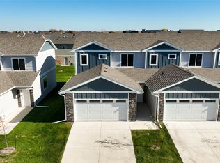 235 NW Waverly Dr, Waukee, IA 50263