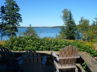 14 Pollys Cove Rd, Vinalhaven, ME 04863