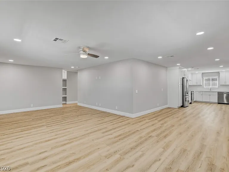 1800 8th Pl — Photo 23
