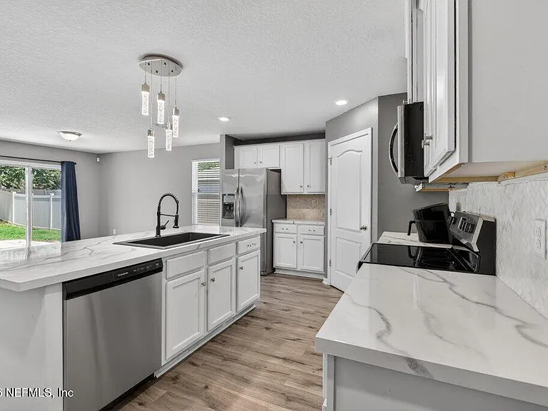 9099 Tahoe Ln — Photo 9